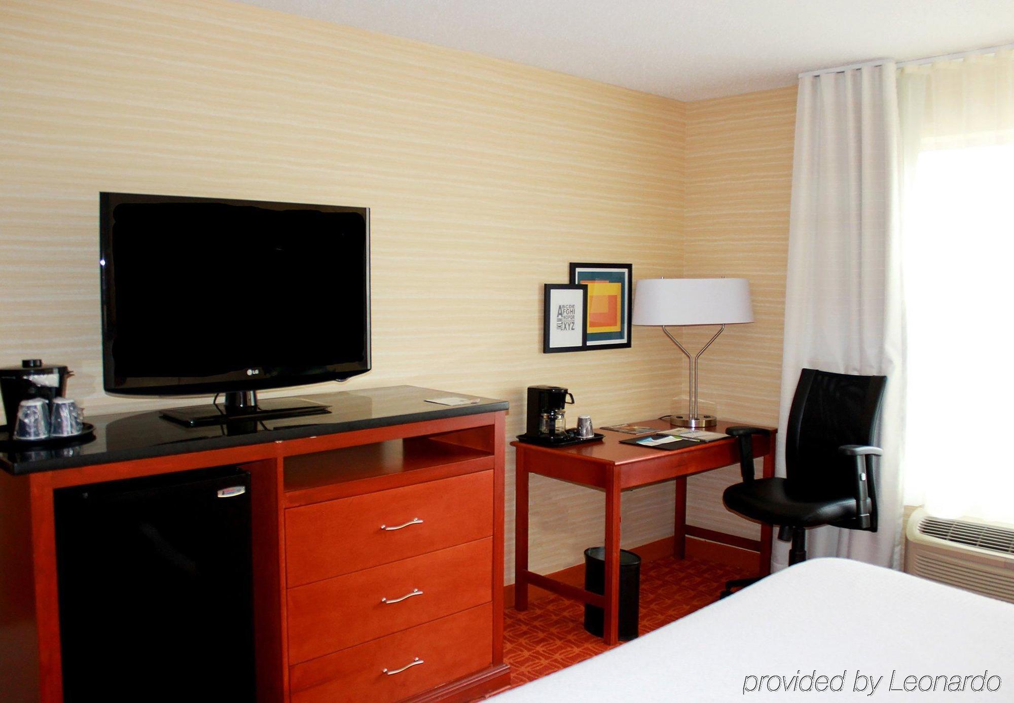 Fairfield Inn & Suites Detroit Farmington Hills Ngoại thất bức ảnh
