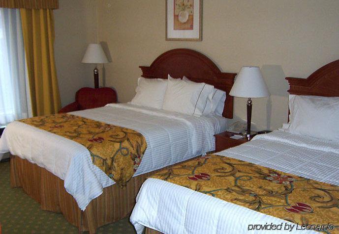 Fairfield Inn & Suites Detroit Farmington Hills Phòng bức ảnh