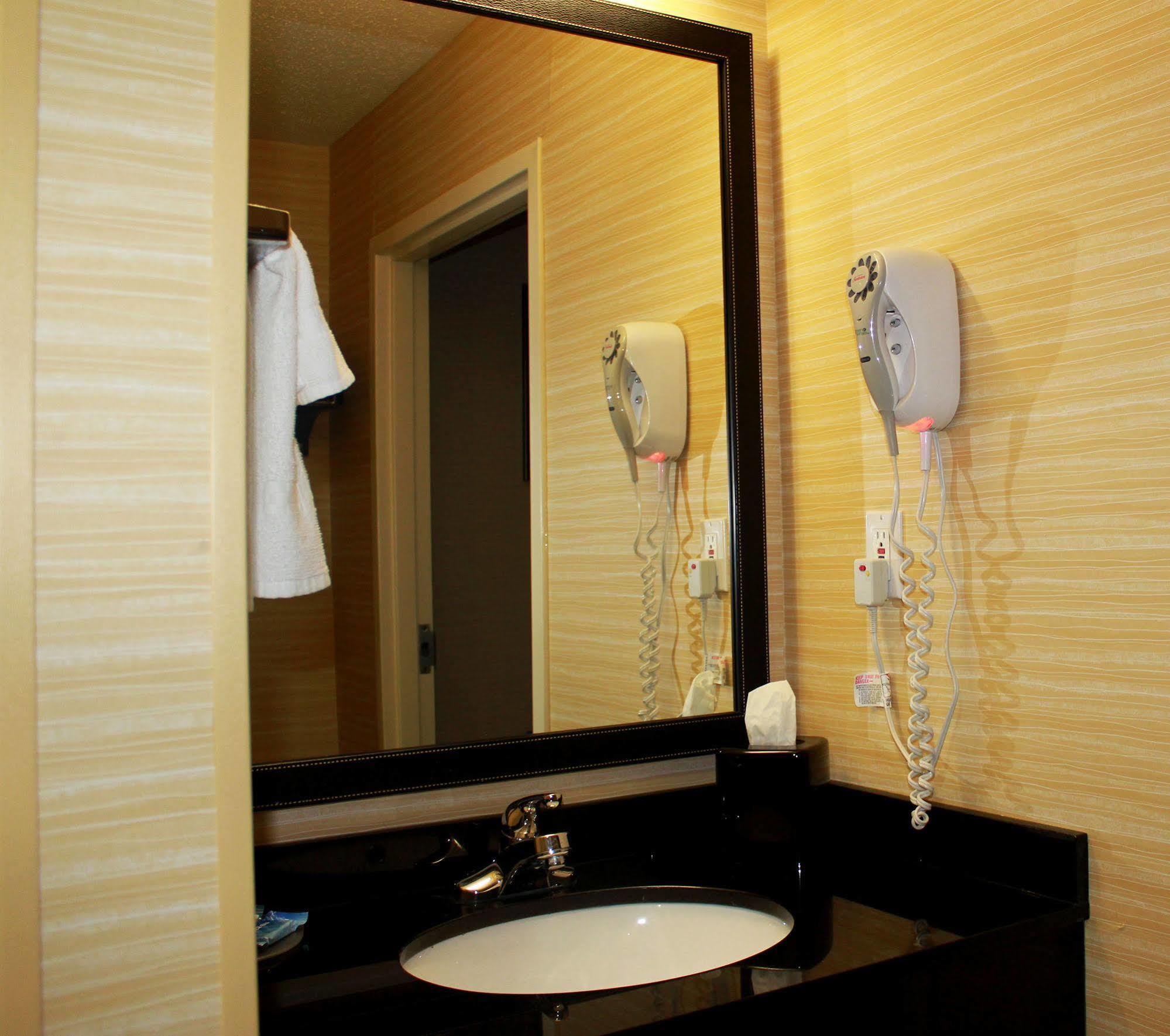 Fairfield Inn & Suites Detroit Farmington Hills Ngoại thất bức ảnh