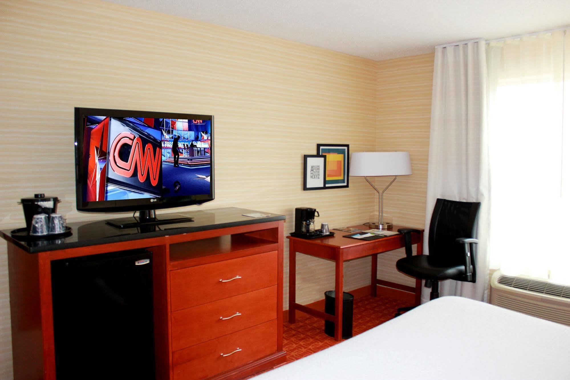 Fairfield Inn & Suites Detroit Farmington Hills Ngoại thất bức ảnh